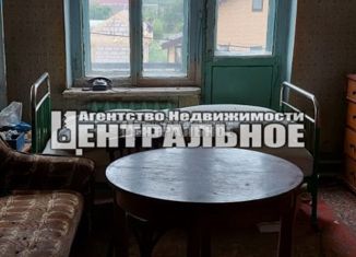 Продам 3-ком. квартиру, 58 м2, поселок городского типа Красный, улица Карла Маркса, 28