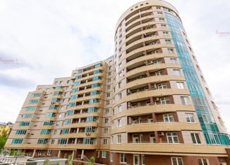 Сдаю трехкомнатную квартиру, 94 м2, Екатеринбург, улица Николая Никонова, 8, улица Николая Никонова