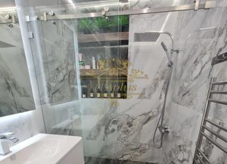 Продаю 3-комнатную квартиру, 82 м2, Артём, Интернациональная улица, 73