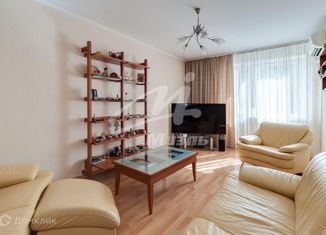 Четырехкомнатная квартира на продажу, 95 м2, Москва, улица Полины Осипенко, 18к2, улица Полины Осипенко
