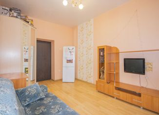 Продаю комнату, 63 м2, Екатеринбург, улица Краснофлотцев, 12, улица Краснофлотцев