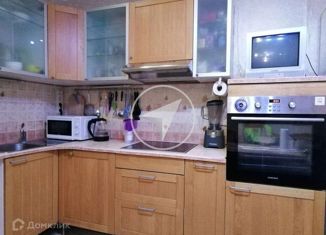 Продается двухкомнатная квартира, 54.3 м2, Москва, Новоясеневский проспект, 16к1, метро Ясенево