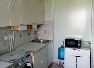 Продаю 3-ком. квартиру, 62 м2, Кстово, улица Ступишина, 1А