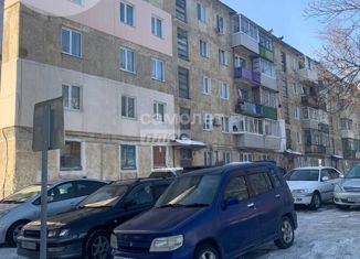 Продажа 2-комнатной квартиры, 43.4 м2, Приморский край, проспект 50 лет Октября, 32