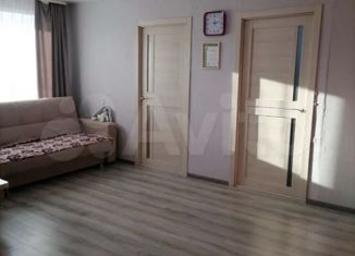 Продаю четырехкомнатную квартиру, 61.5 м2, Алапаевск, улица 3-го Интернационала, 12