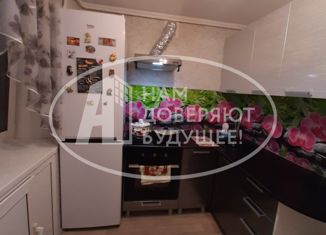 Продам однокомнатную квартиру, 30.8 м2, поселок Углеуральский, 2-я Коммунистическая улица, 91