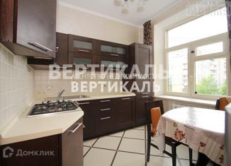 Сдается в аренду 4-ком. квартира, 100 м2, Москва, Поклонная улица, 4, станция Кутузовская