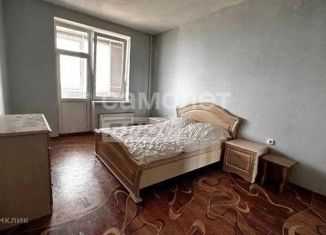 Продается 2-ком. квартира, 92 м2, Курская область, улица Кати Зеленко, 26