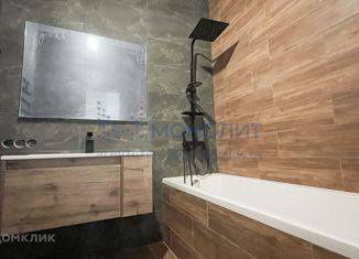 Продаю 3-ком. квартиру, 77.9 м2, Нижний Новгород, улица Героя Советского Союза Сафронова, 20, ЖК Заречье