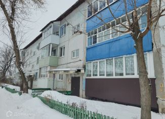 Продается двухкомнатная квартира, 46 м2, посёлок Навля, улица Ленина, 88