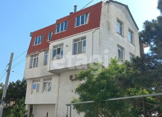 Продаю 4-ком. квартиру, 168 м2, Севастополь, улица Молодых Строителей, 37