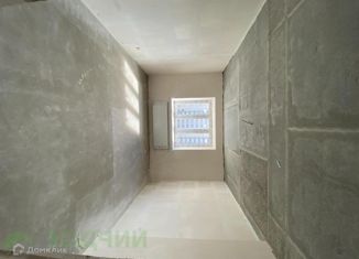 Продам двухкомнатную квартиру, 61 м2, Новочебоксарск, улица Воинов-Интернационалистов, 18