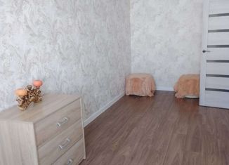 Сдам в аренду однокомнатную квартиру, 33 м2, поселок городского типа Стройкерамика, улица Митрополита Иоанна Снычёва, 20