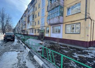 Продажа трехкомнатной квартиры, 49 м2, Бийск, Социалистическая улица, 108