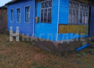 Продам дом, 40 м2, поселок городского типа Глубокий, улица Артёма