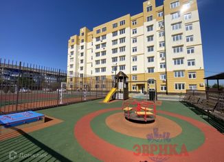 Продам 1-ком. квартиру, 43 м2, Крымск, Коммунистическая улица, 11А