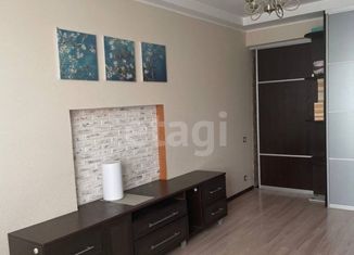 Продается 1-ком. квартира, 40 м2, Новосибирск, улица Панфиловцев, 5, улица Панфиловцев