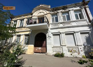 Продаю 2-ком. квартиру, 27.3 м2, Евпатория, проспект Ленина, 12