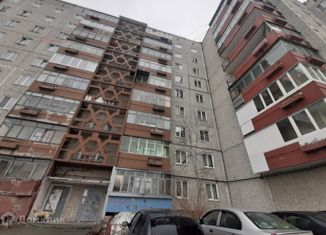 Продаю 1-комнатную квартиру, 34 м2, Первоуральск, улица Крылова, 4