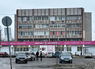 1-комнатная квартира на продажу, 39 м2, посёлок Навля, улица Розы Люксембург, 2