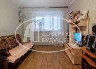 Продам трехкомнатную квартиру, 58 м2, Добрянка, улица Копылова, 67