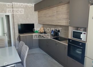 Продаю 2-ком. квартиру, 63 м2, Ставрополь, улица Чапаева, 4/1А