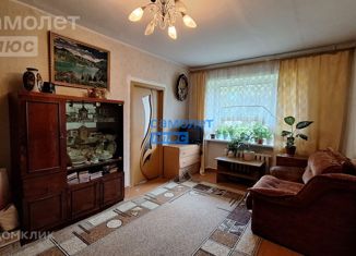 Продается 3-комнатная квартира, 56.2 м2, Бийск, улица Спекова, 12