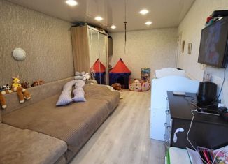 Продам 1-комнатную квартиру, 32.2 м2, Углич, микрорайон Цветочный, 15