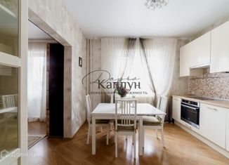 Сдаю в аренду 3-ком. квартиру, 80 м2, Нижний Новгород, улица Родионова, 27, ЖК Маяк