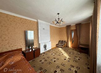 Однокомнатная квартира на продажу, 39.5 м2, поселок городского типа Нефтегорск, Первомайская улица, 36