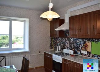 Продам трехкомнатную квартиру, 90 м2, село Чертовицы, Транспортная улица, 19