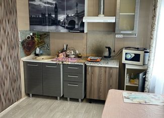 2-ком. квартира в аренду, 60 м2, Уфа, улица Антонова, 46, Советский район