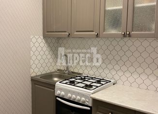 Продаю 4-комнатную квартиру, 57.5 м2, Малоярославец, улица Энтузиастов, 1