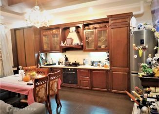 Продам таунхаус, 150 м2, деревня Старое Басово, Славянская улица, 2