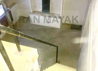 Продаю 2-комнатную квартиру, 56.5 м2, Майкоп, Профсоюзный переулок, 1