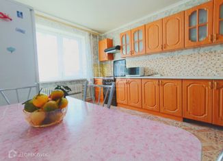 Продажа трехкомнатной квартиры, 61 м2, Казань, Бирюзовая улица, 9