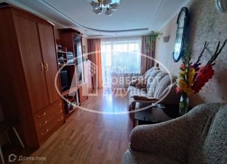 Продам трехкомнатную квартиру, 58.3 м2, Чернушка, улица Ленина, 107