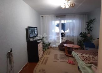 Продается трехкомнатная квартира, 61.7 м2, село Визинга, Советская улица, 13
