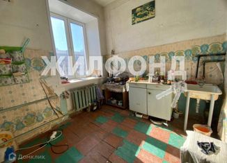 Продам 2-ком. квартиру, 59 м2, поселок Тайжина, Коммунистическая улица, 35