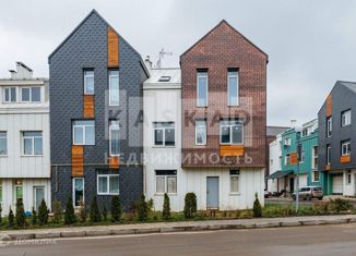 Продаю дом, 180 м2, деревня Марьино, улица Братьев Гримм, 10