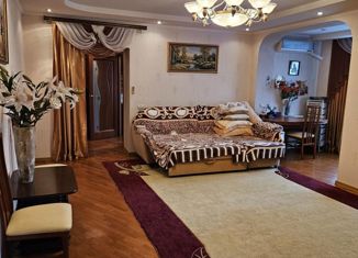 Продается 3-комнатная квартира, 97.4 м2, Краснодарский край, Комсомольская улица, 21