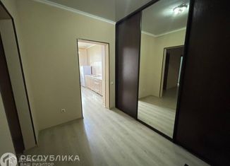 Сдается 2-комнатная квартира, 68 м2, Хакасия, улица Богдана Хмельницкого, 102