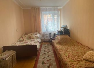Продам трехкомнатную квартиру, 73 м2, посёлок Цветочный, Школьная улица, 9