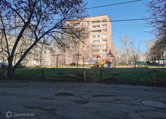 Двухкомнатная квартира на продажу, 43.3 м2, посёлок Строитель, микрорайон Северный, 26