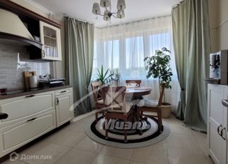 Продам трехкомнатную квартиру, 78 м2, Москва, улица Самуила Маршака, 1, метро Рассказовка