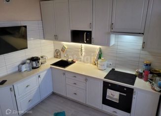 Продам однокомнатную квартиру, 40.2 м2, Нижний Новгород, улица Радио, 10, улица Радио