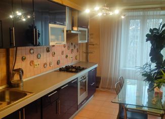 Сдам в аренду 3-комнатную квартиру, 65 м2, Москва, переулок Васнецова, 15с1, переулок Васнецова