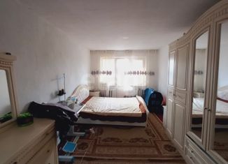 Продается трехкомнатная квартира, 60.5 м2, Грозный, 1-й микрорайон, проспект Мохаммеда Али, 31