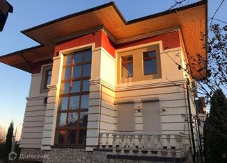 Дом на продажу, 434.7 м2, Саратов, улица Алых Роз, 77