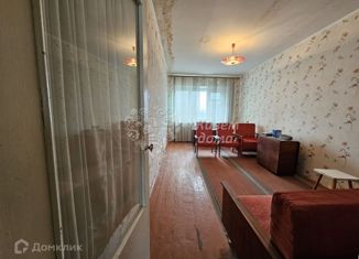Продажа 2-комнатной квартиры, 46.4 м2, Волгоград, улица 64-й Армии, 133
